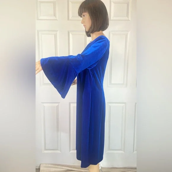 Calvin Klein Velvet Bell Sleeve Sheath Dress - Picture 7 of 13